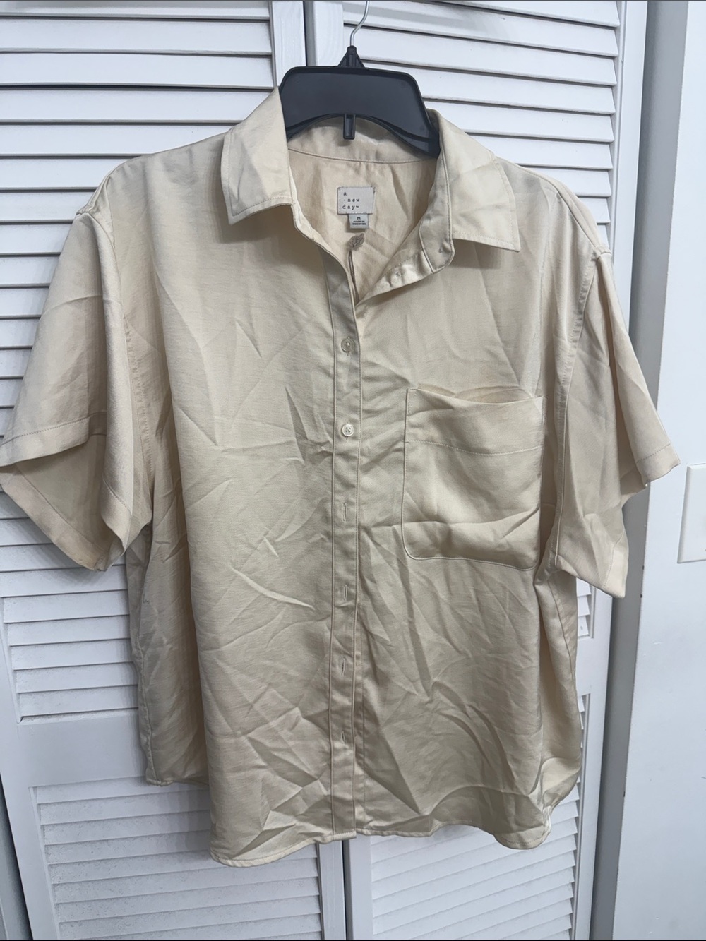 a new day Beige Short-Sleeve Button-Down Shirt